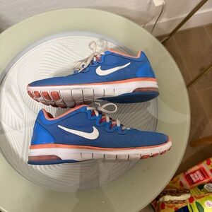 Nike Air Max Trainers Blue and Neon Coral Athletic Sneakers. 8.5 Barely worn